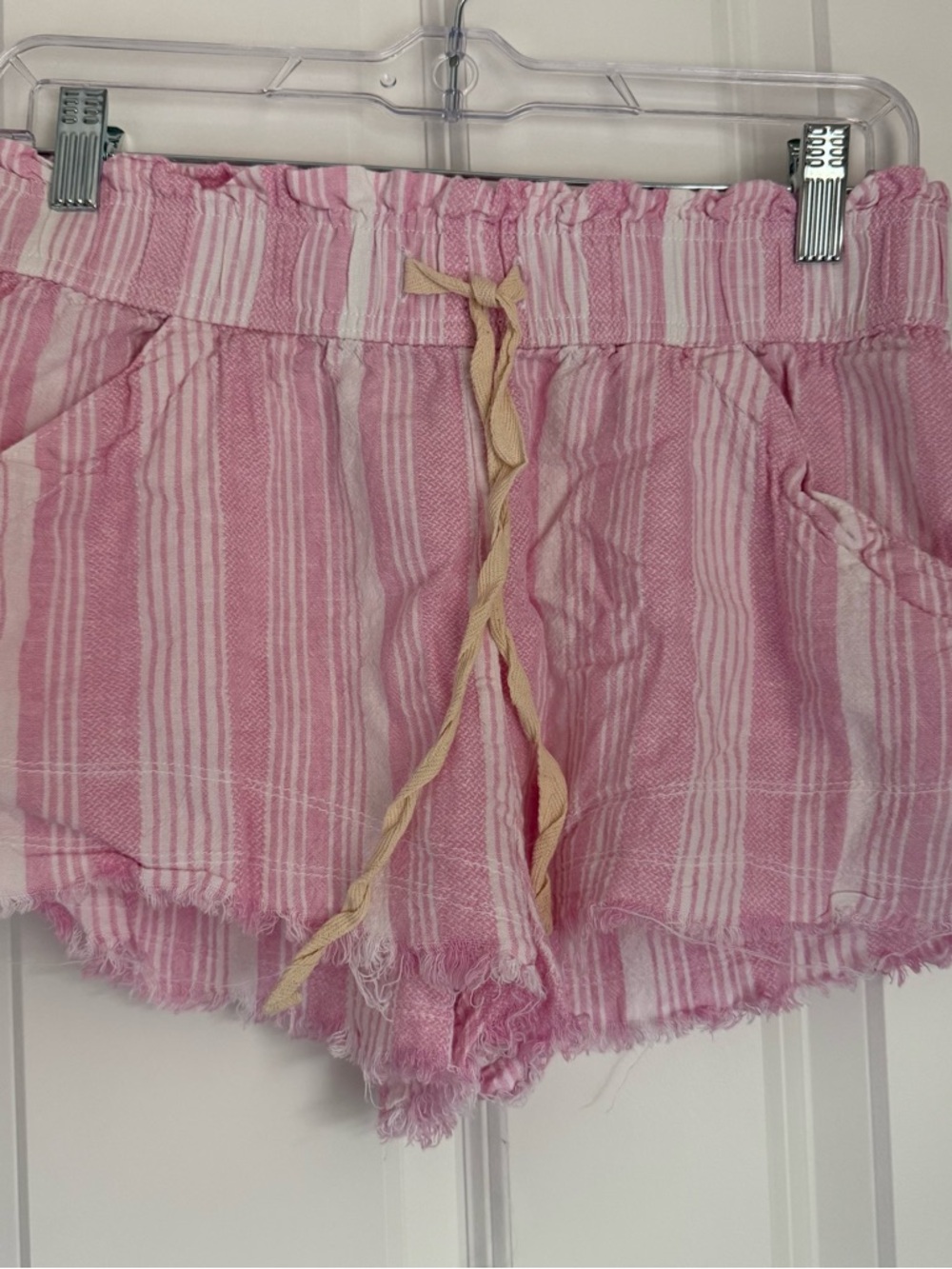 Pink Striped Faux Drawstring Linen Blend Shorts, Elastic Waist. M. Used.